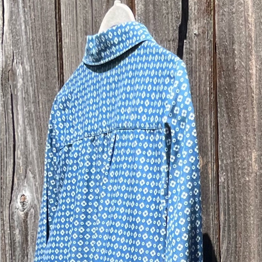 Loft blue button down top size Medium Petite - image 14